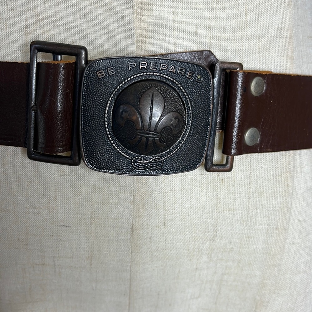 🌟HOST PICK🌟Vintage Boy Scouts leather belt - Picture 2 of 12